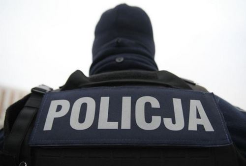 У Польщі затримали чоловіка за погрози продавчині-українці та нацистстький жест У Польщі затримали чоловіка за погрози продавчині-українці та нацистстький жест